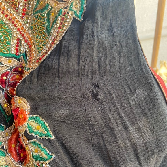 🛍️ Embroidered Silk Jacket. Size- M - Picture 9 of 9